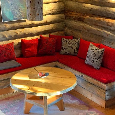 Logwood Chalet 洛斯托 外观 照片