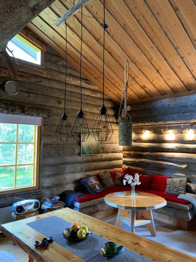 Logwood Chalet 洛斯托 外观 照片