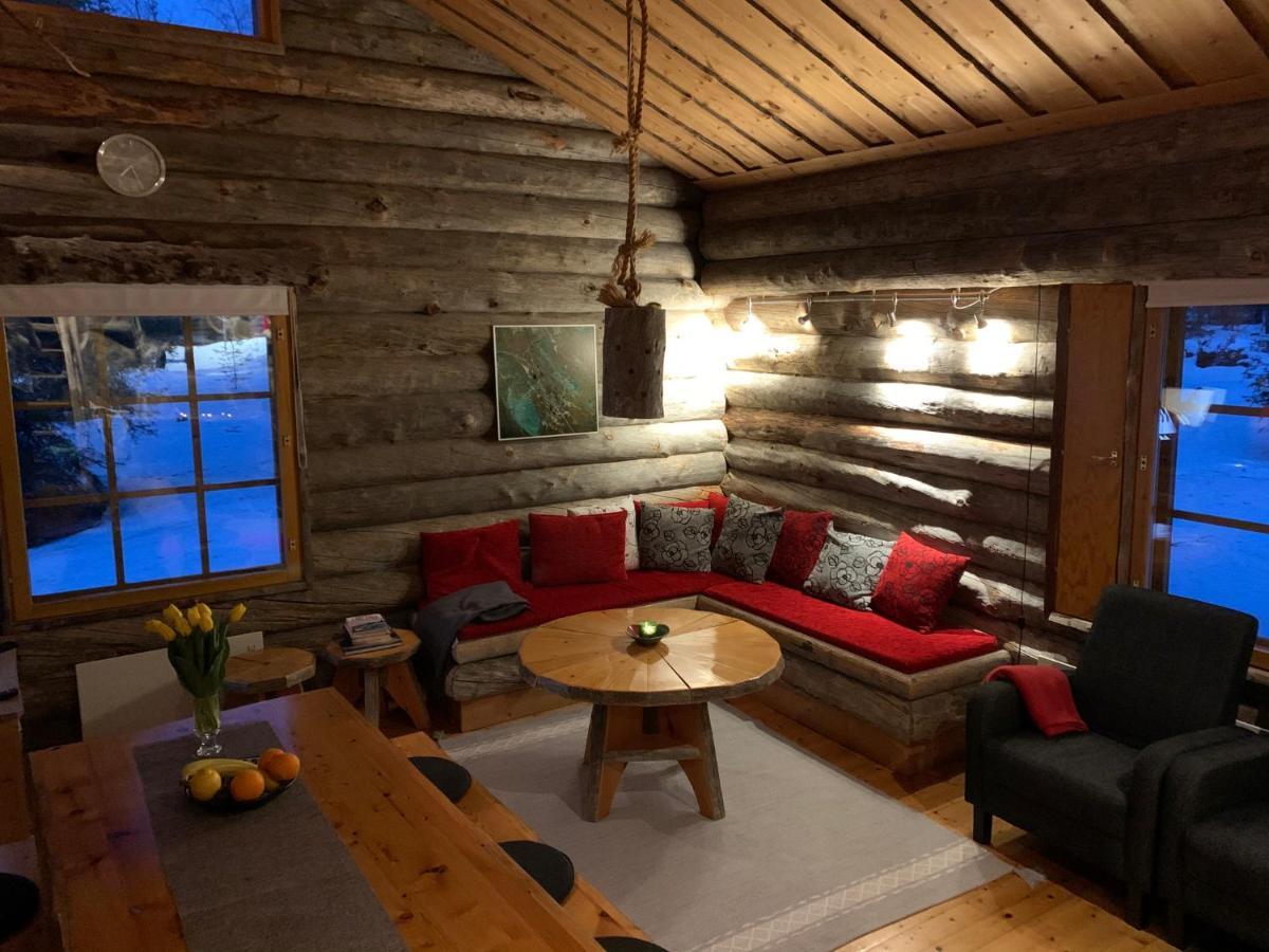 Logwood Chalet 洛斯托 外观 照片