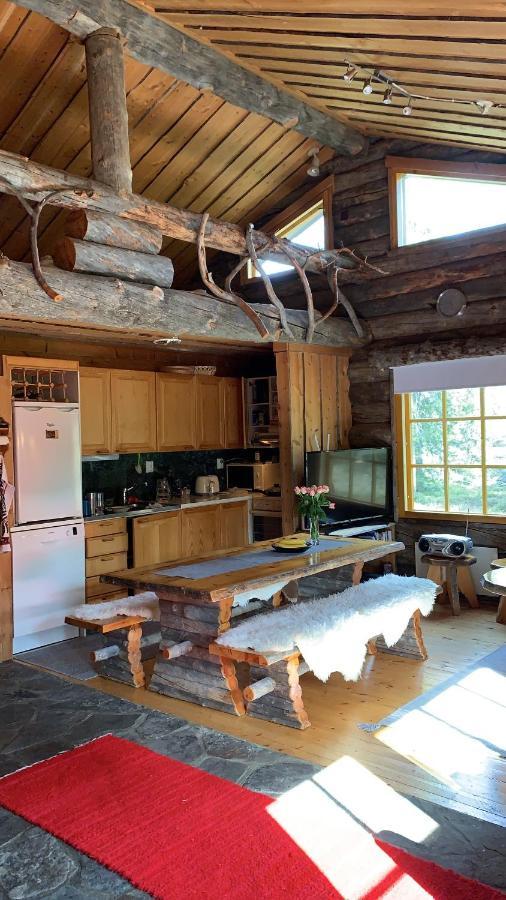 Logwood Chalet 洛斯托 外观 照片