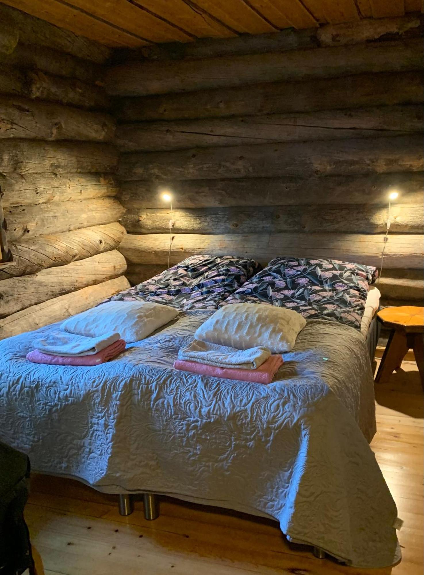 Logwood Chalet 洛斯托 外观 照片