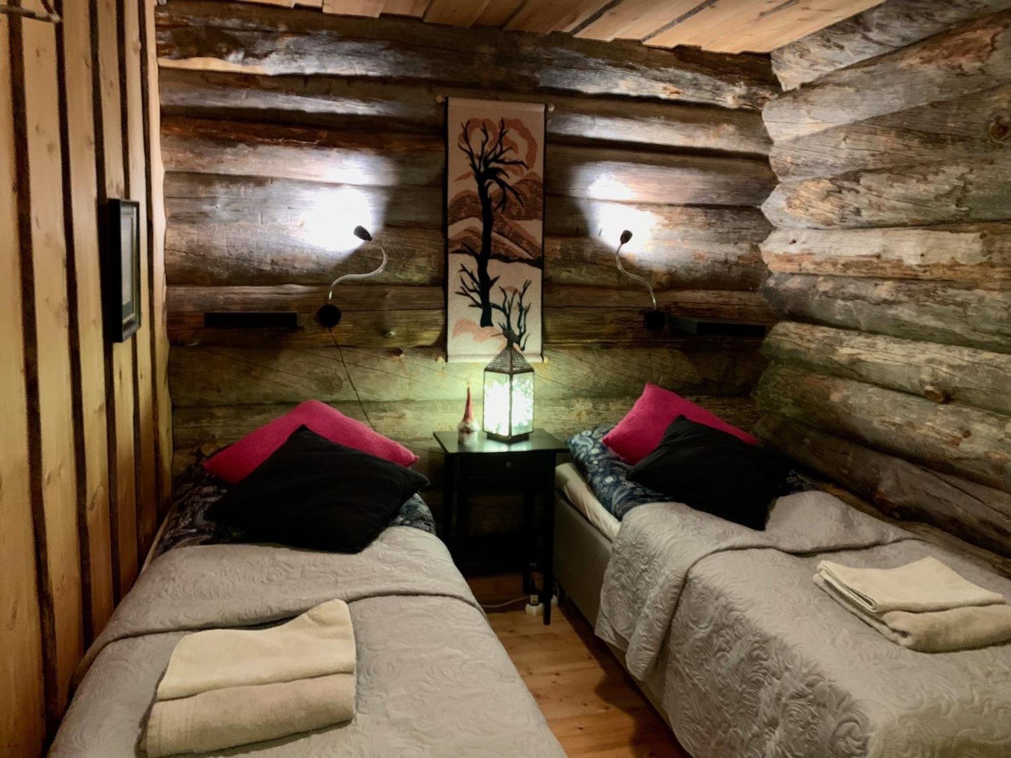 Logwood Chalet 洛斯托 外观 照片