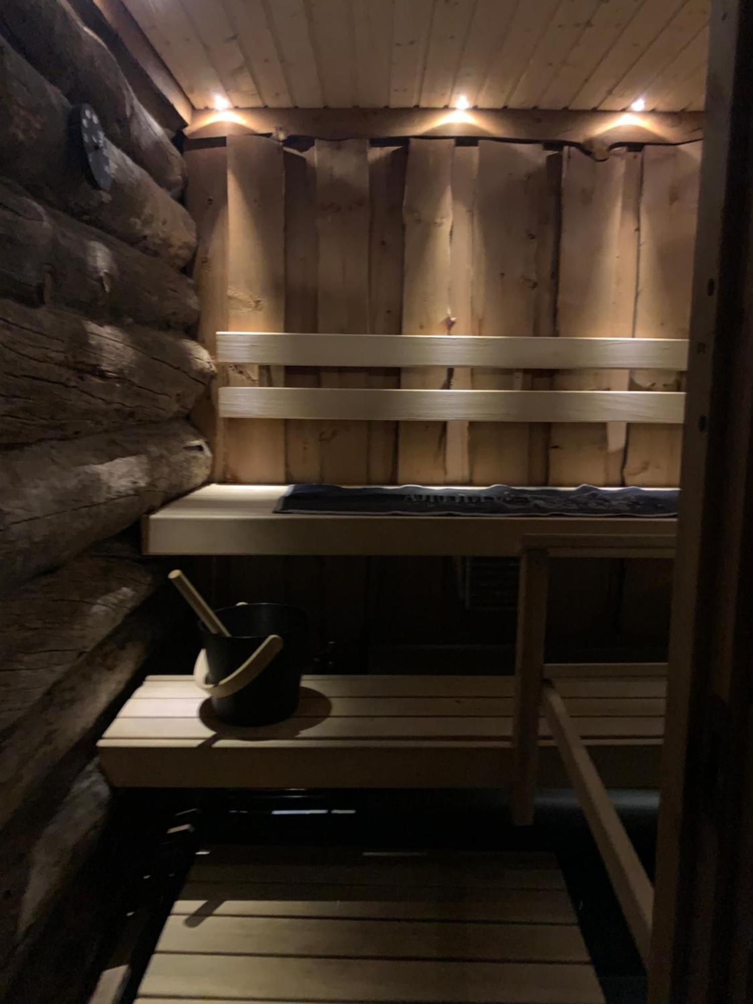Logwood Chalet 洛斯托 外观 照片